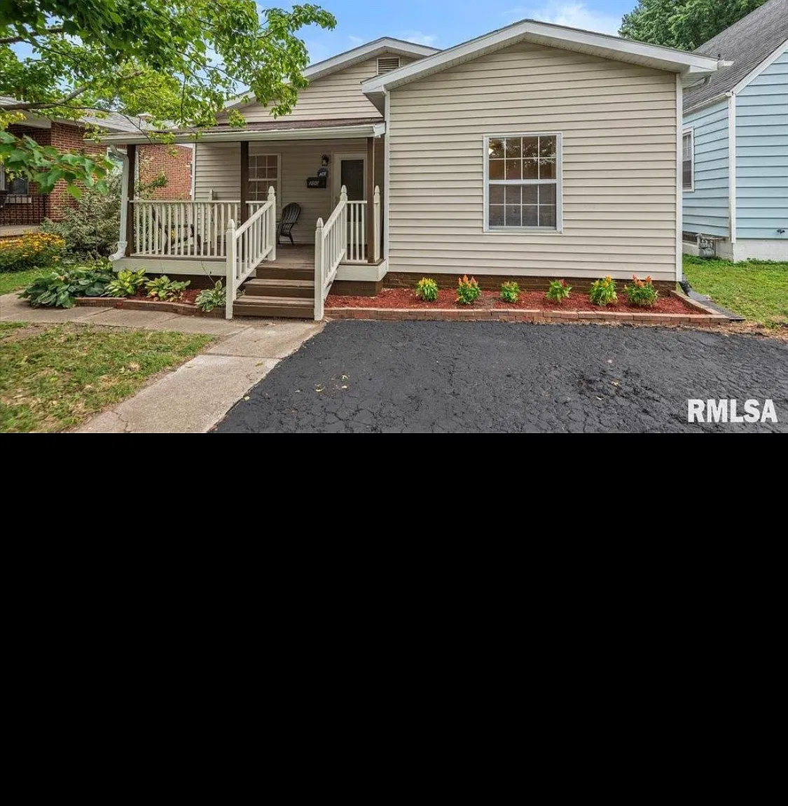 3 bed, 1232 sqft, $1,650 — Photo 1