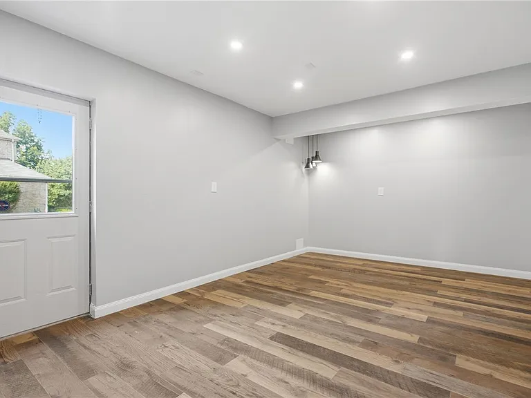 2501 Birchwood Ct — Photo 22