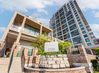 1215 Bayly St #1210, Pickering, ON L1W 0B4