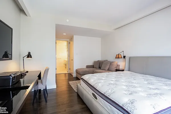 Rented by Brown Harris Stevens | media 6