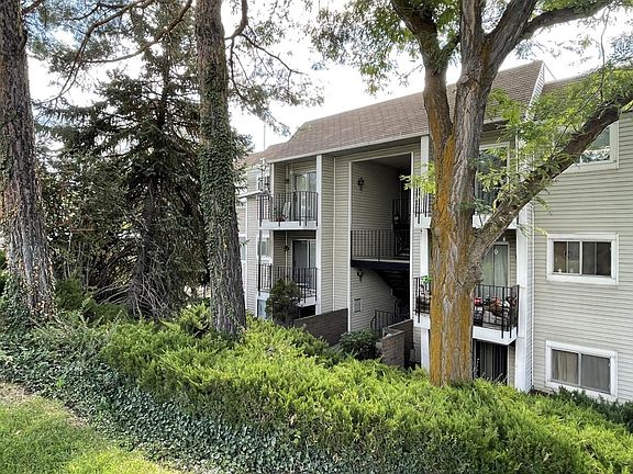 5th image of 1044 E Quail Park Dr APT A