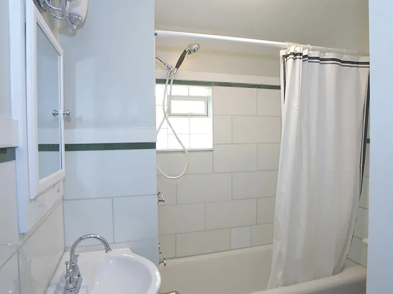 7751 Davis Dr — Photo 24