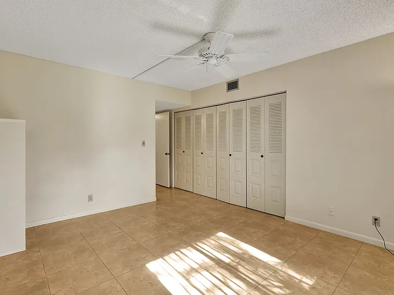 120 NW 70th St #103 — Photo 20