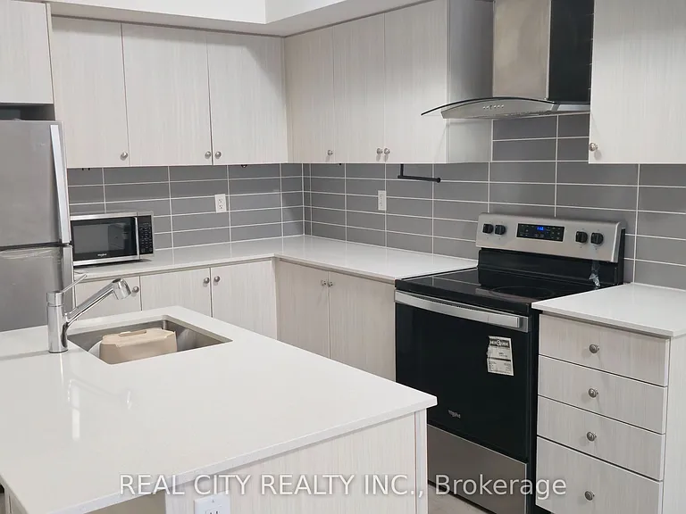 60 Elizabeth St S #3104 — Photo 4