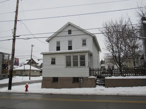 401 N Broadway St, Scottdale, PA 15683