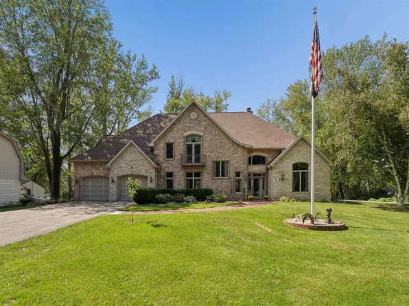 N3877 Betty Dr, Hortonville, WI 54944