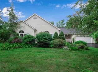 7805 Ellicott Rd, West Falls, NY 14170