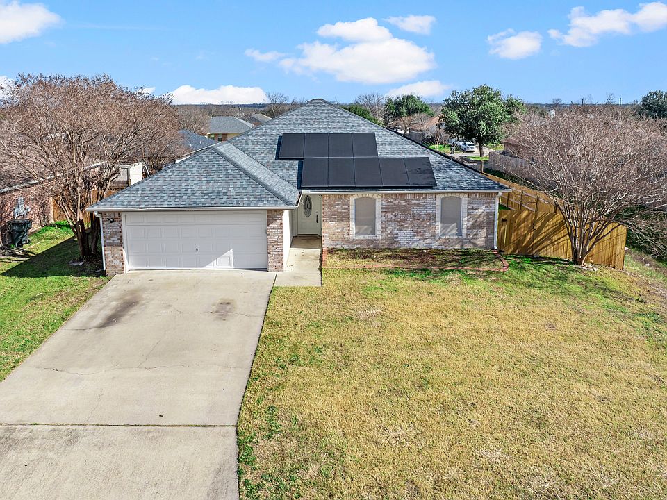 1st image of 7418 Upland Bend Dr