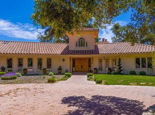 8800 Vineyard Dr, Adelaide, CA 93446