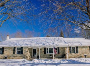 37 Dell Haven Dr, Doylestown, PA 18901