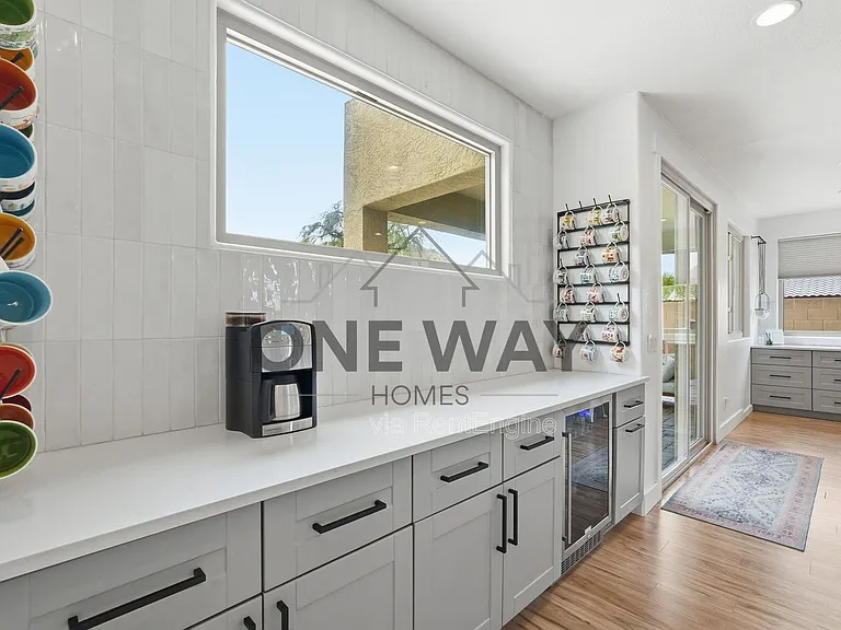 8953 E Hillview St — Photo 15