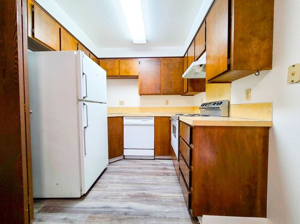 202 E Colorado Ave #698