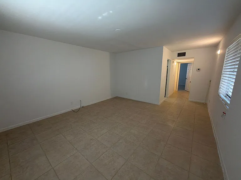 515 S Sequoia Dr — Photo 30