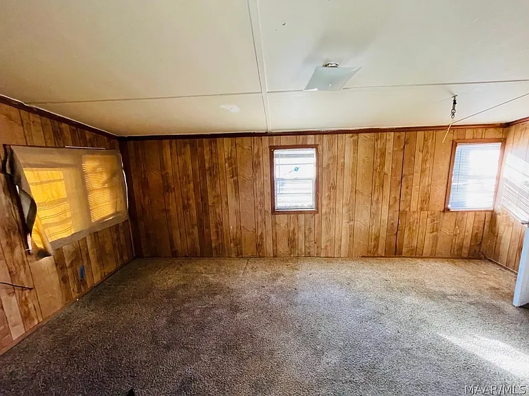 1653 N Yarbrough Ct — Photo 8