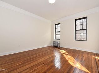 2541 30th Rd APT 3H, Astoria, NY 11102