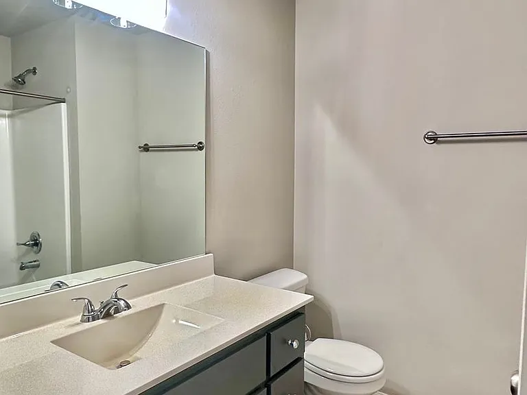 3706 S 13th Pl — Photo 13
