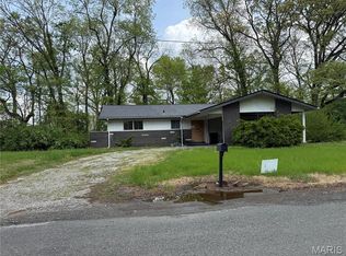 330 Hillwood Dr, BELLEVILLE, IL 62223