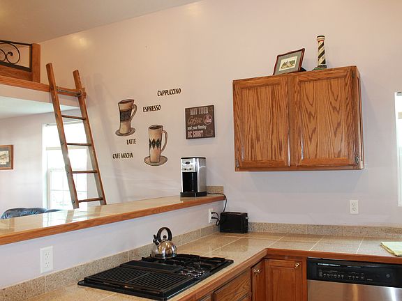 Gas cook top, dishwasher,