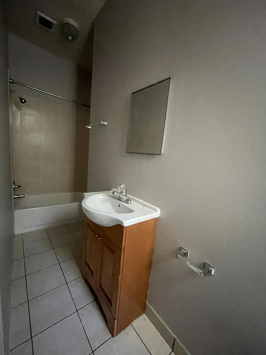 Building Photo - 3301 Baring St #5
