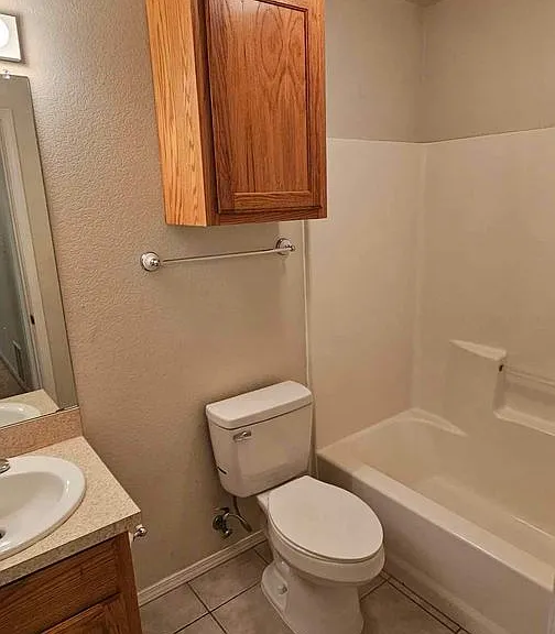 522 S Abilene Ave — Photo 8