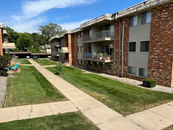 734 W Kilgore Rd APT 107, Kalamazoo, MI 49008