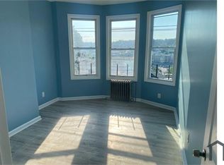215 Edwards Pl FLOOR 3, Yonkers, NY 10703