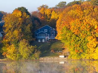 630 Carver Beach Rd, Chanhassen, MN 55317