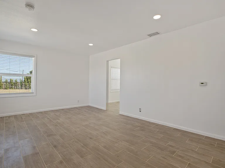 11465 Nardo St — Photo 16
