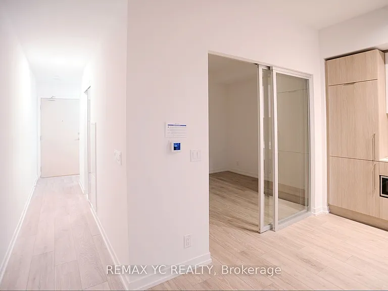 2020 Bathurst St #721 — Photo 3