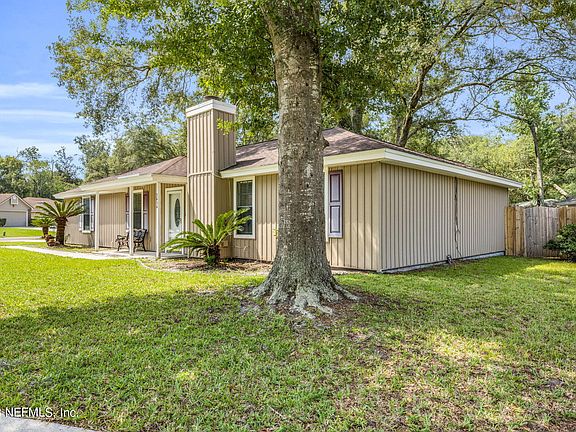 4th image of 7454 COUNTRYMAN Lane