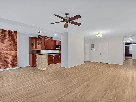 4th image of 533 E 13th St APT 1A
