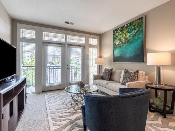 7010 Southmoor St #2105