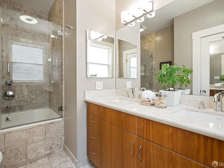 1865 Clay St #5 — Photo 21