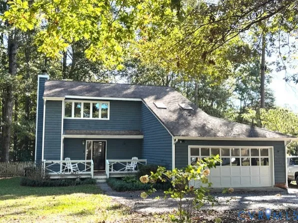 9013 Shewsbury Dr, New Kent, VA 23124