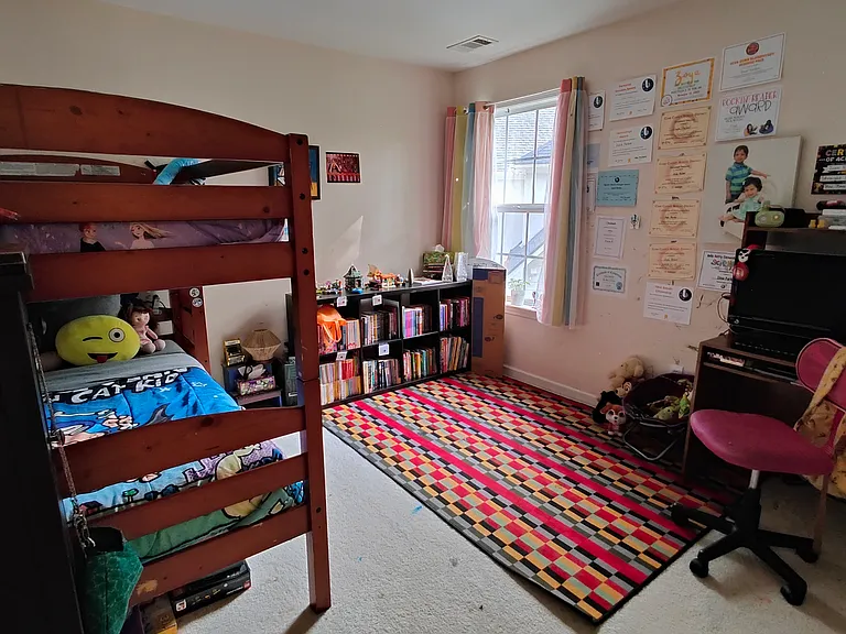 Bedroom 2 - Upper Level