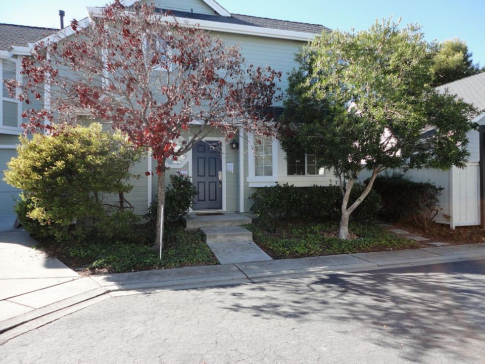 1st image of 32 Williams Ln