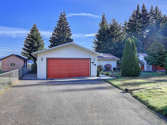 3rd image of 2985 Janet Ave