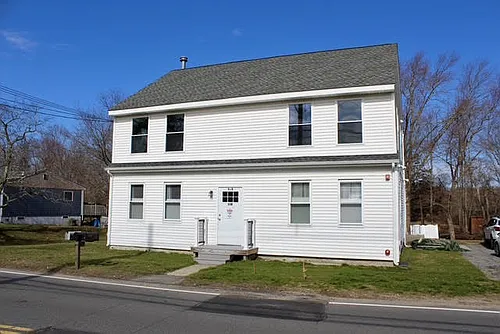 118 S Main St Photo 1
