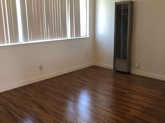 4th image of 800 18th St APT 2
