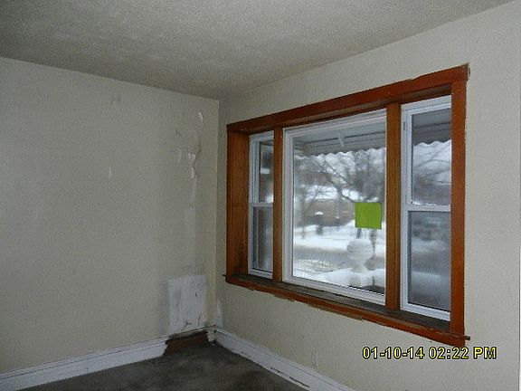 2nd image of 5640 S Winchester Ave