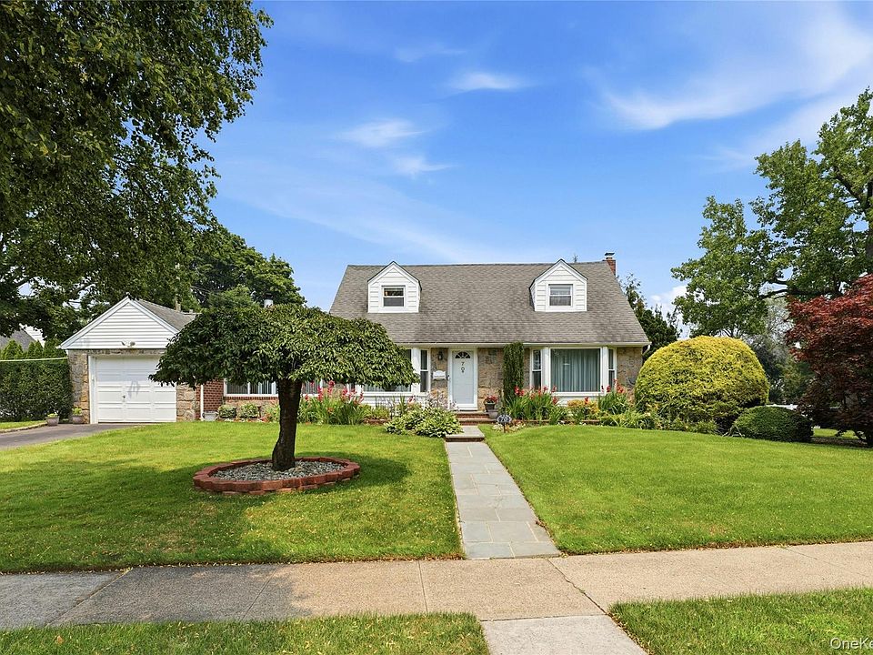 1st image of 70 Birchwood Drive