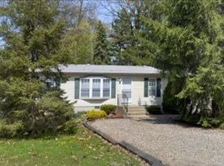 11 Sunnyside Dr, Battle Creek, MI 49015