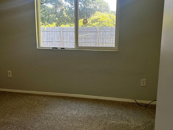 4th image of 3855 Sugar Creek Cir