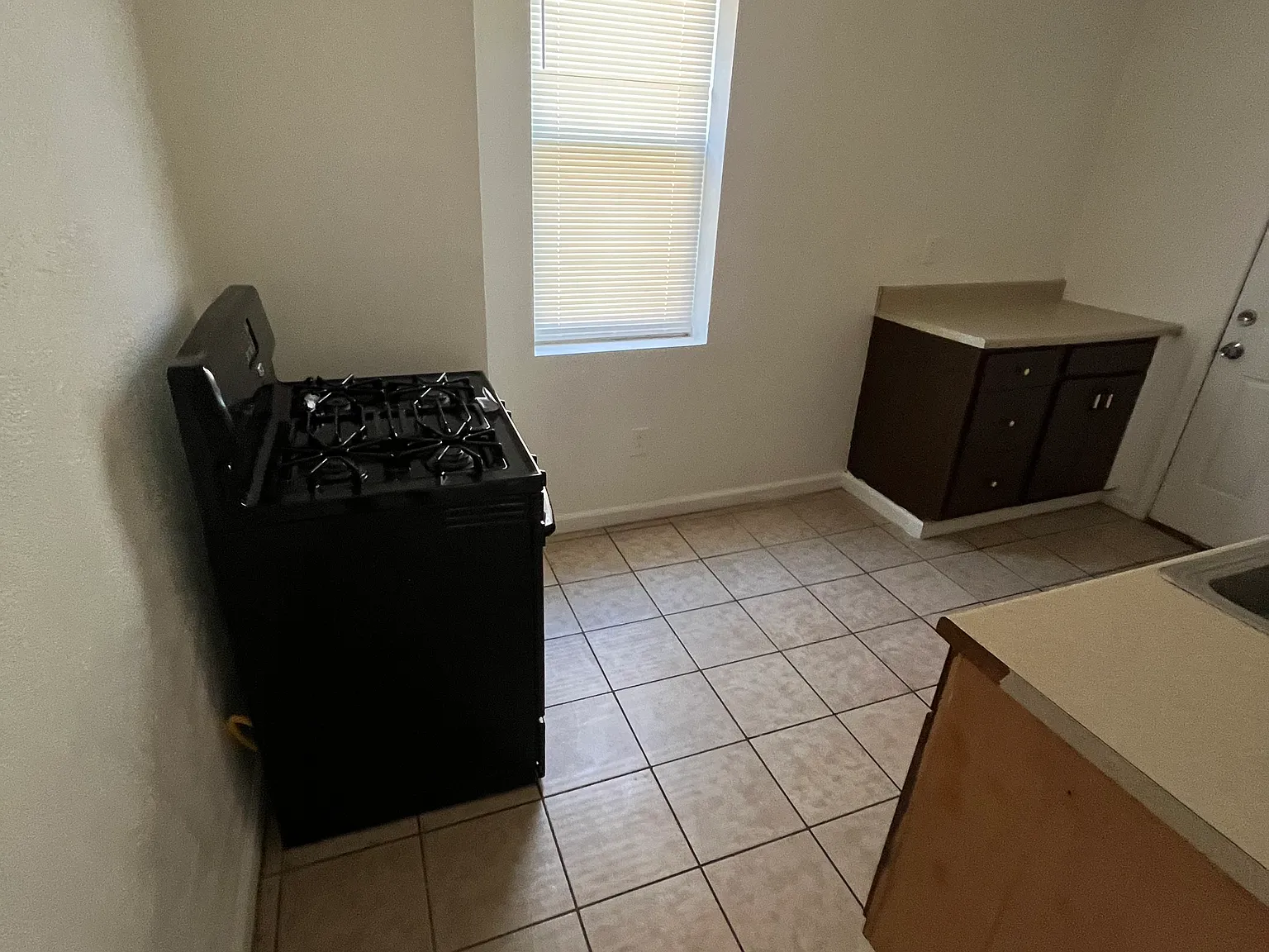 Trafford Apartment — Photo 3