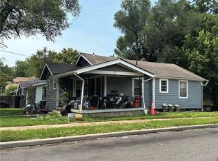 3044 E 60th St, Kansas City, MO 64130