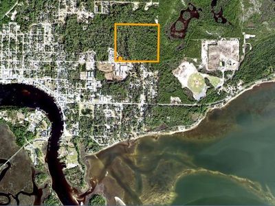 Gray Ave, Carrabelle, FL, 32322