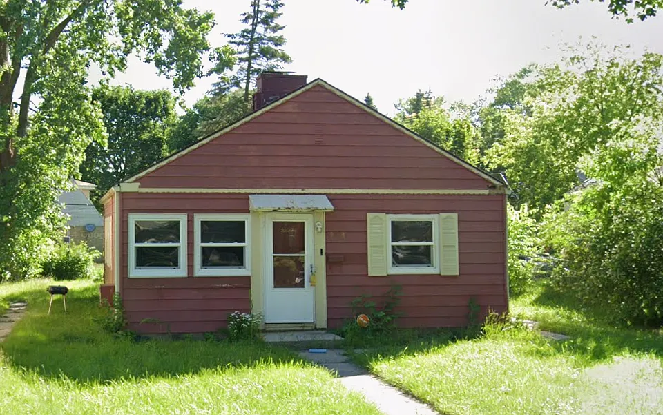 5344 W Leon Ter