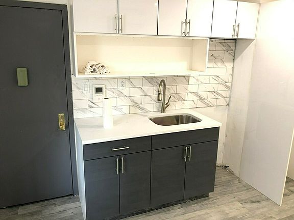 3rd image of 95 Clay St #7