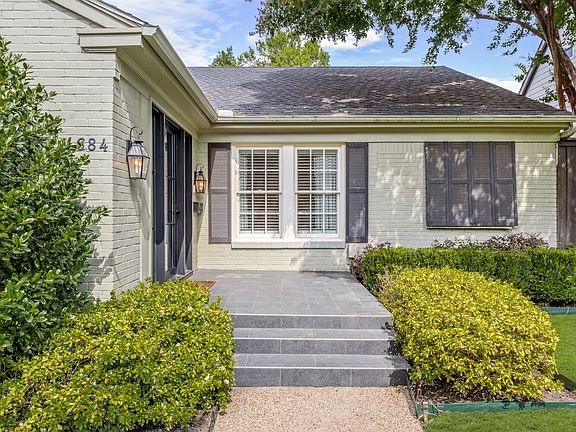 2nd image of 4684 S Versailles Ave