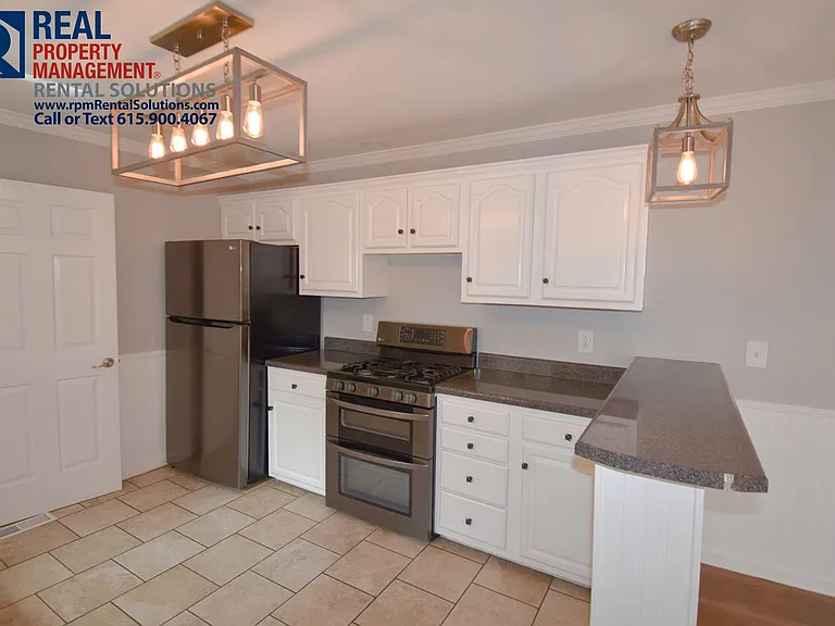 1506 Belle Oaks Dr — Photo 8